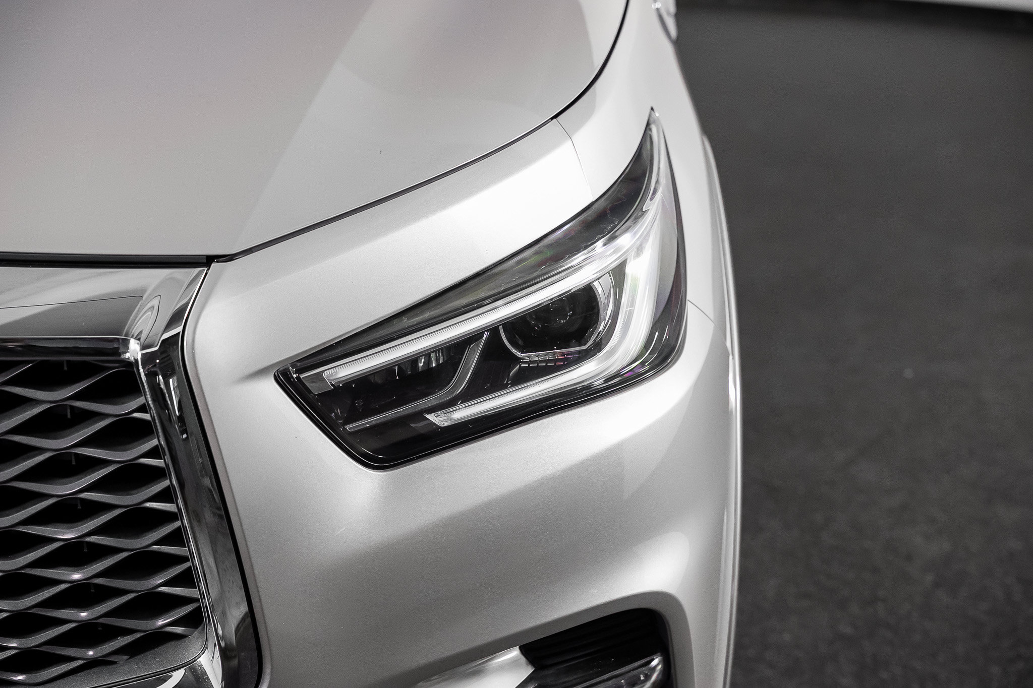 Used 2019 INFINITI QX80 Luxe w/ Proassist Package RWD image 8