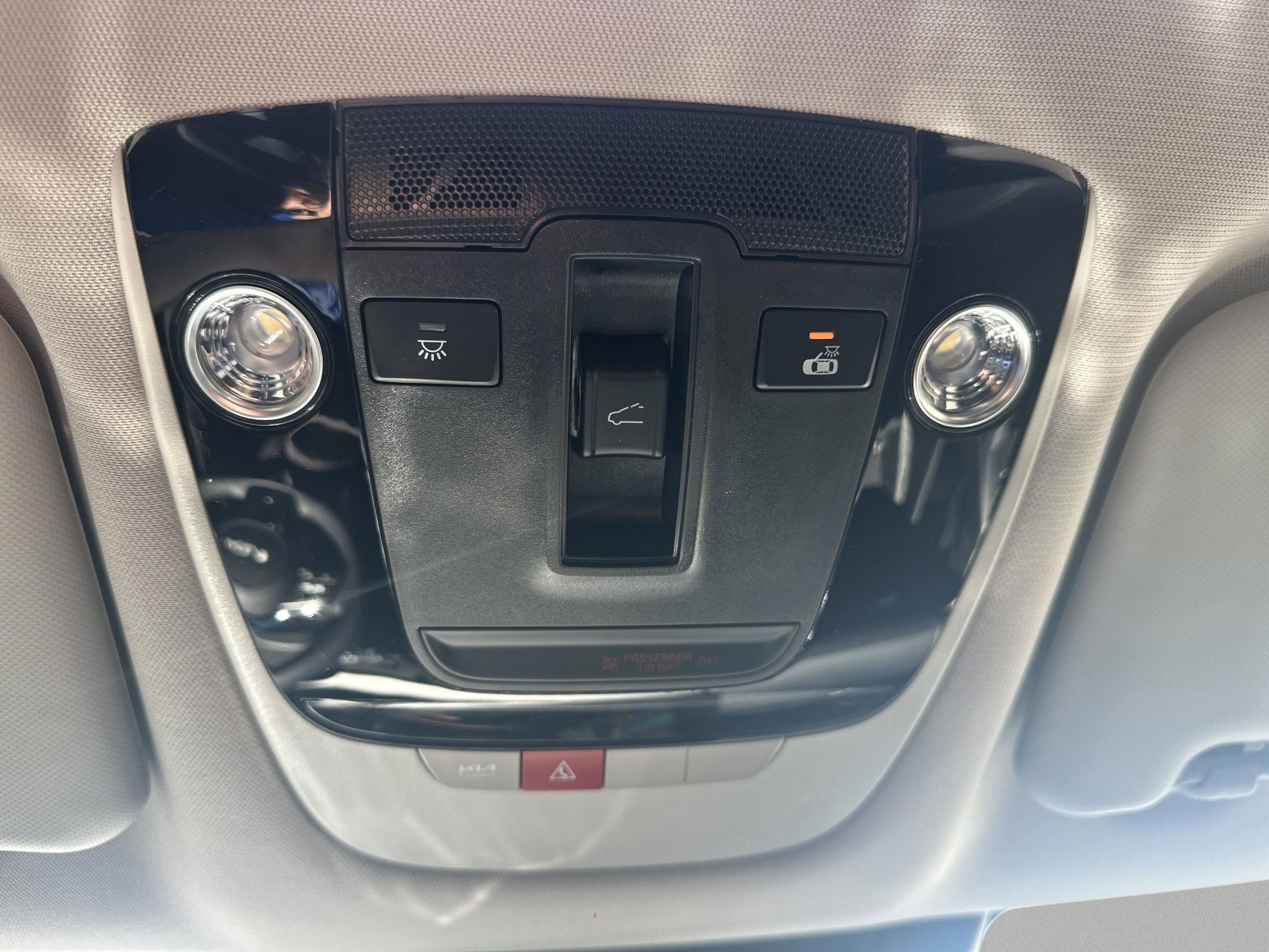 Used 2025 Kia Seltos EX w/ EX Sunroof Package image 26