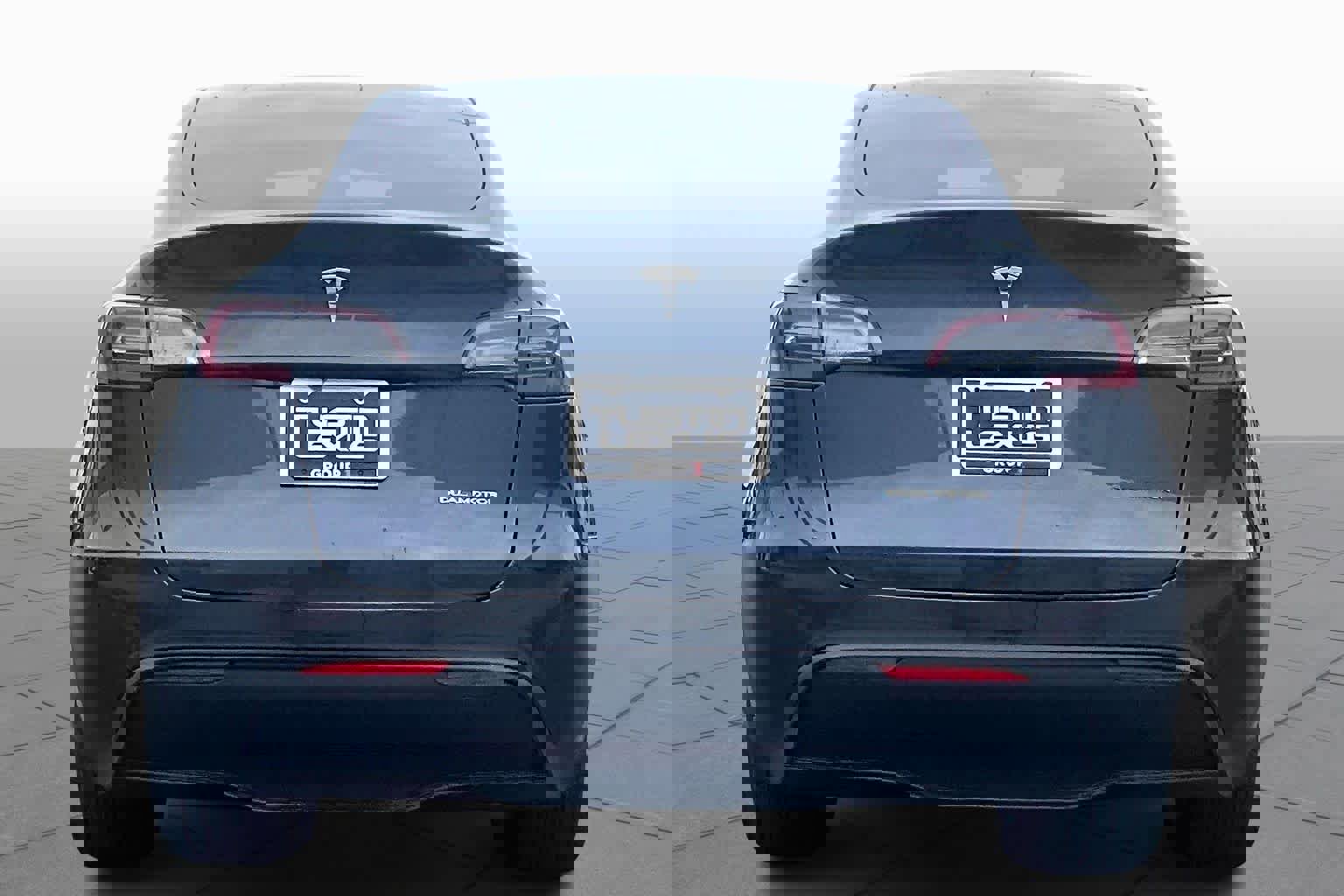 Used 2024 Tesla Model Y Long Range image 4