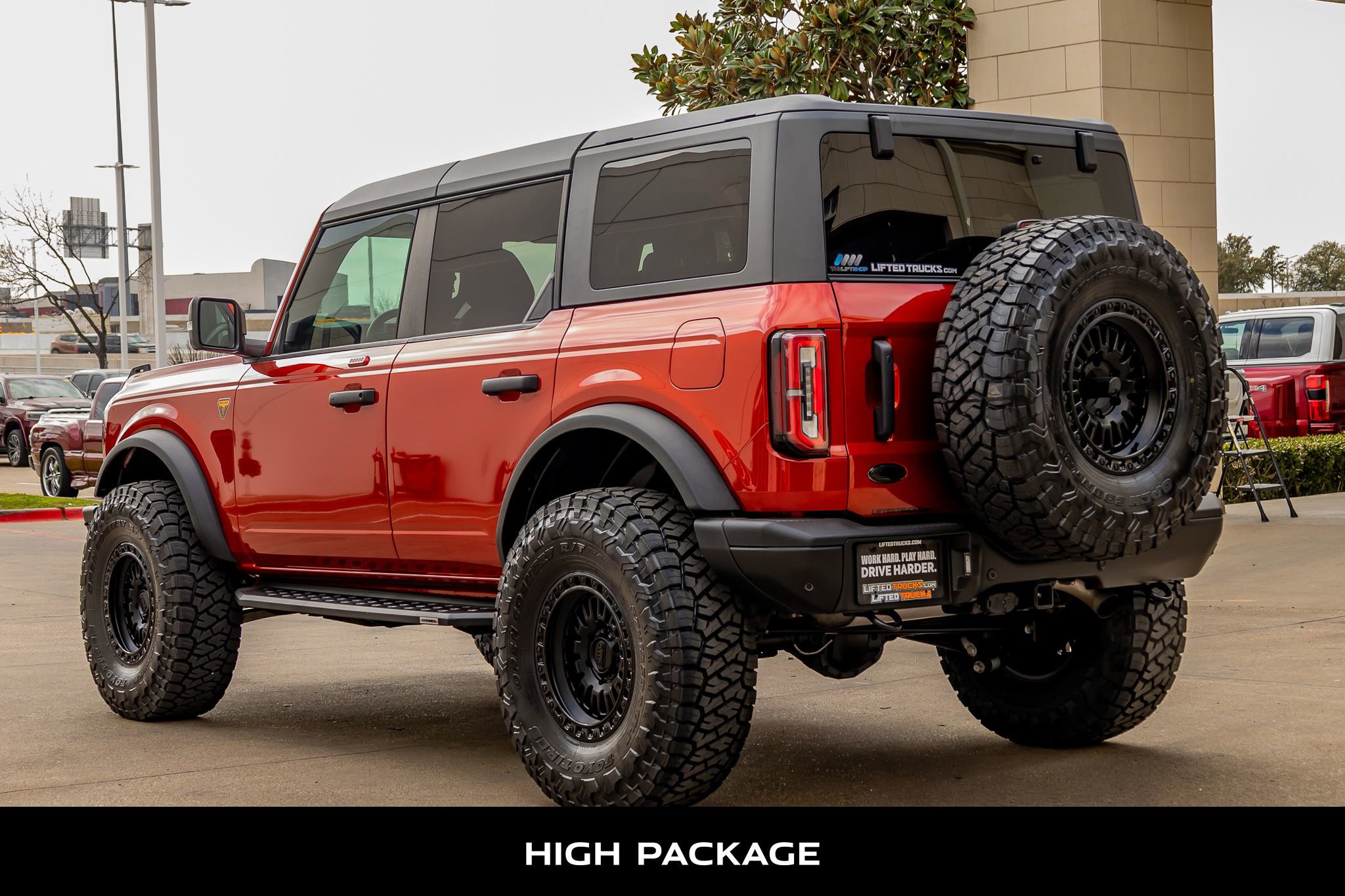 Used 2022 Ford Bronco Badlands image 7