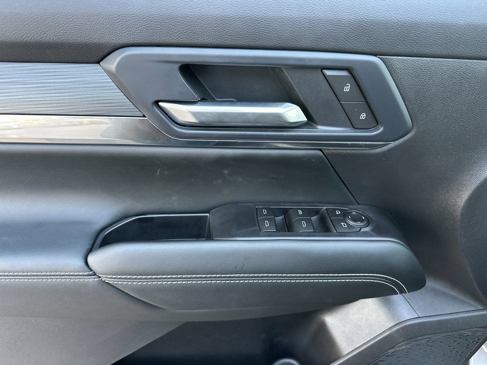 New 2026 GMC Terrain Elevation image 11