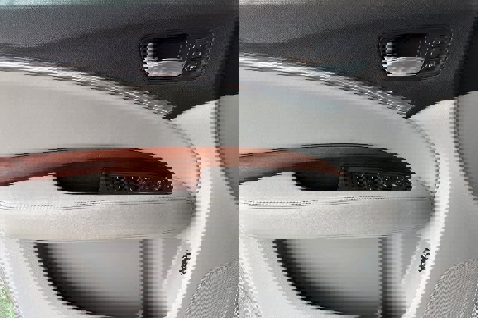 Used 2017 Acura MDX Sport Hybrid w/Advance Pkg image 14