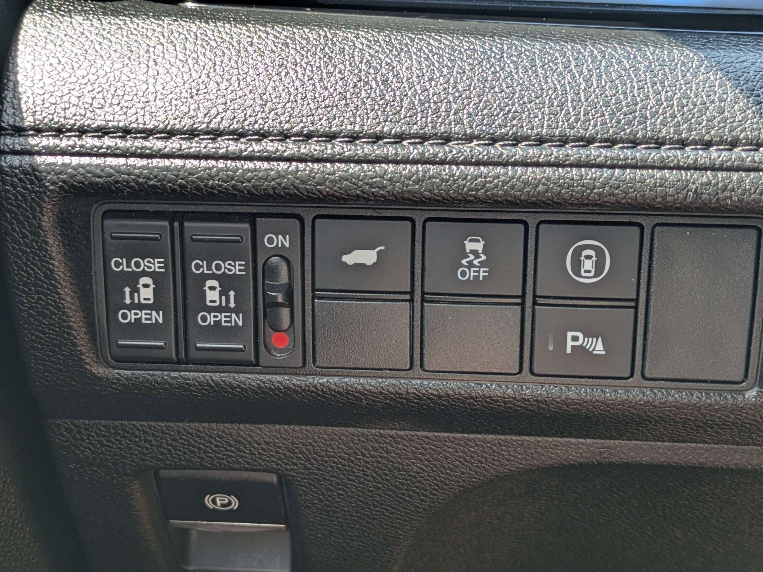 Used 2024 Honda Odyssey Elite image 23