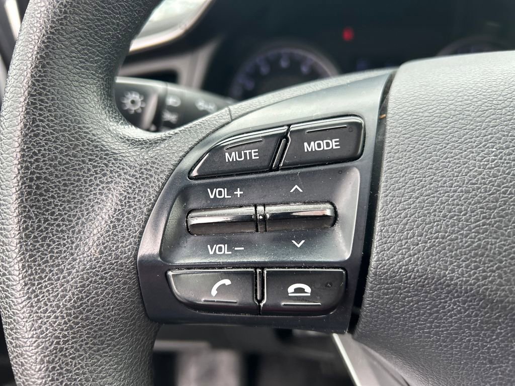 Used 2019 Hyundai Elantra SE w/ Cargo Package FWD image 17