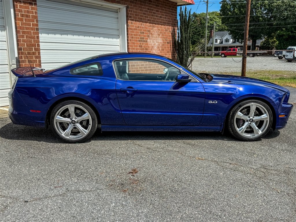 Used 2014 Ford Mustang GT Premium w/ GT Track Package RWD image 32