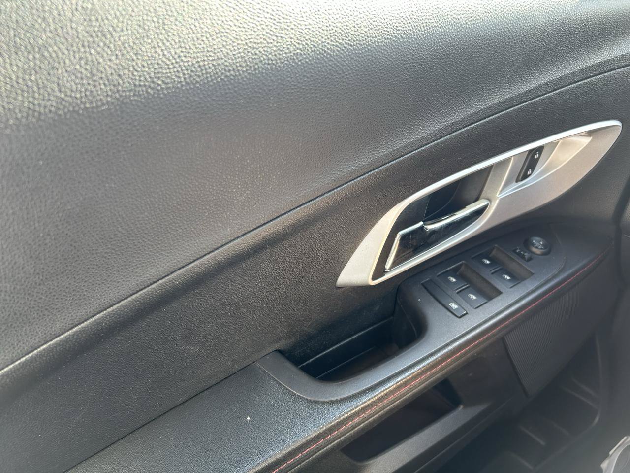 Used 2015 Chevrolet Equinox LT w/ Driver Convenience Package FWD image 25