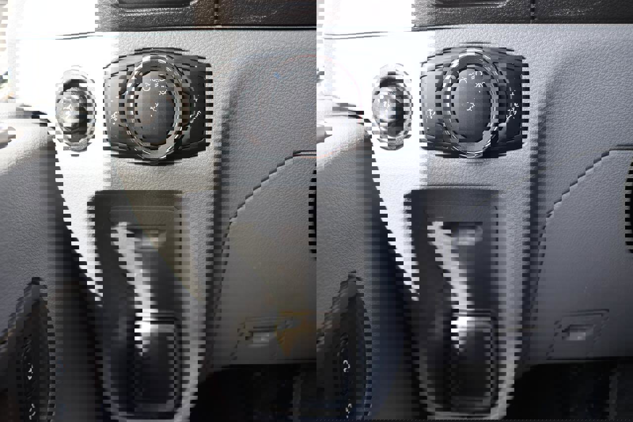 Used 2016 Ford Transit 350 XLT image 32