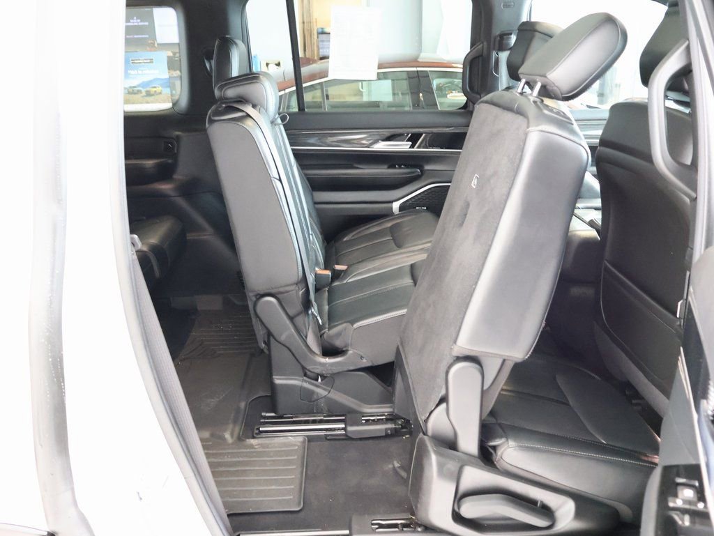 Used 2022 Jeep Wagoneer Series II w/ Premium Group I image 37