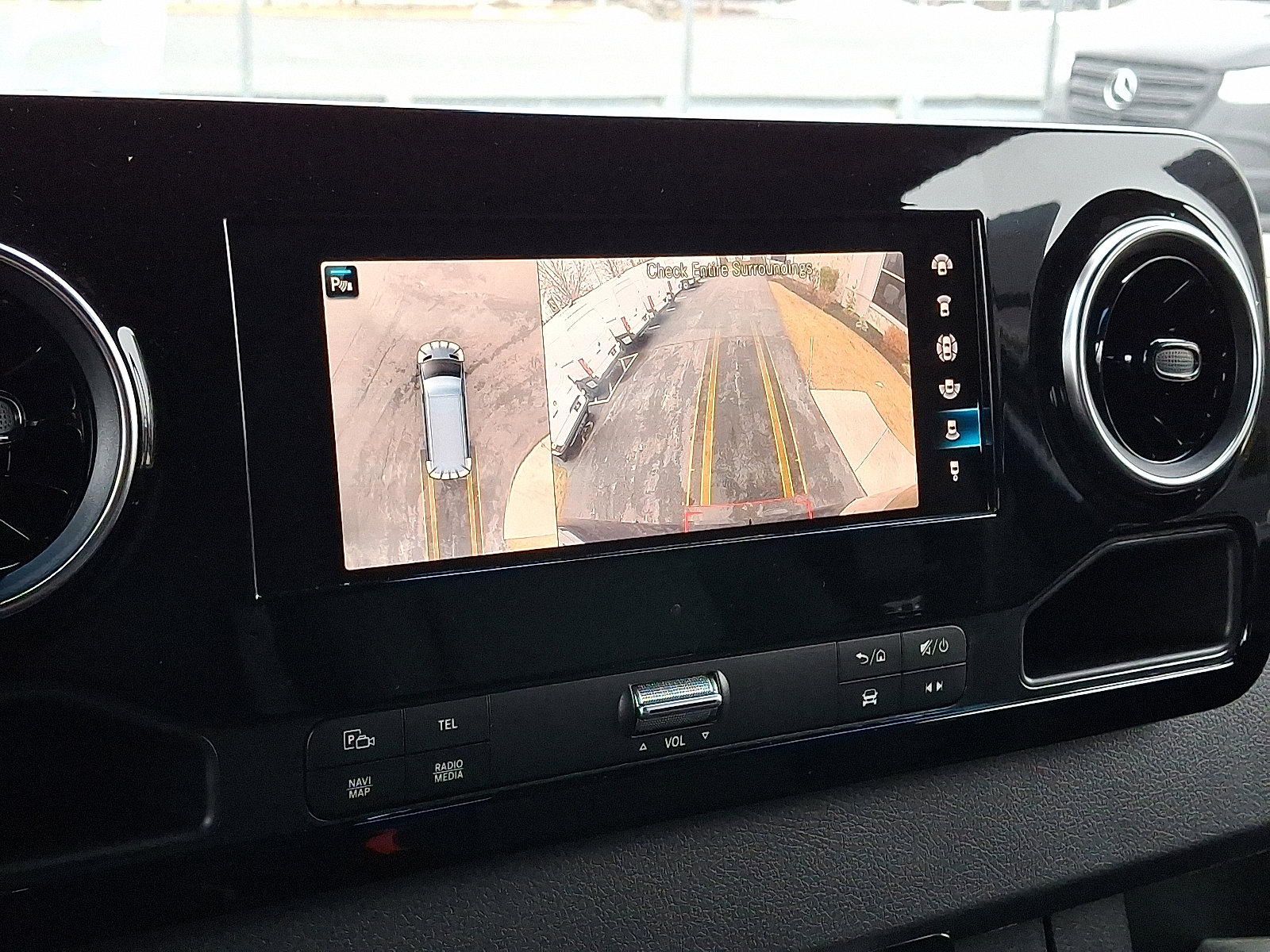 Used 2024 Mercedes-Benz Sprinter 144 Cargo image 25