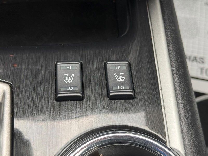 Used 2017 Nissan Pathfinder SV w/ Trailer Tow Package AWD/4WD image 31