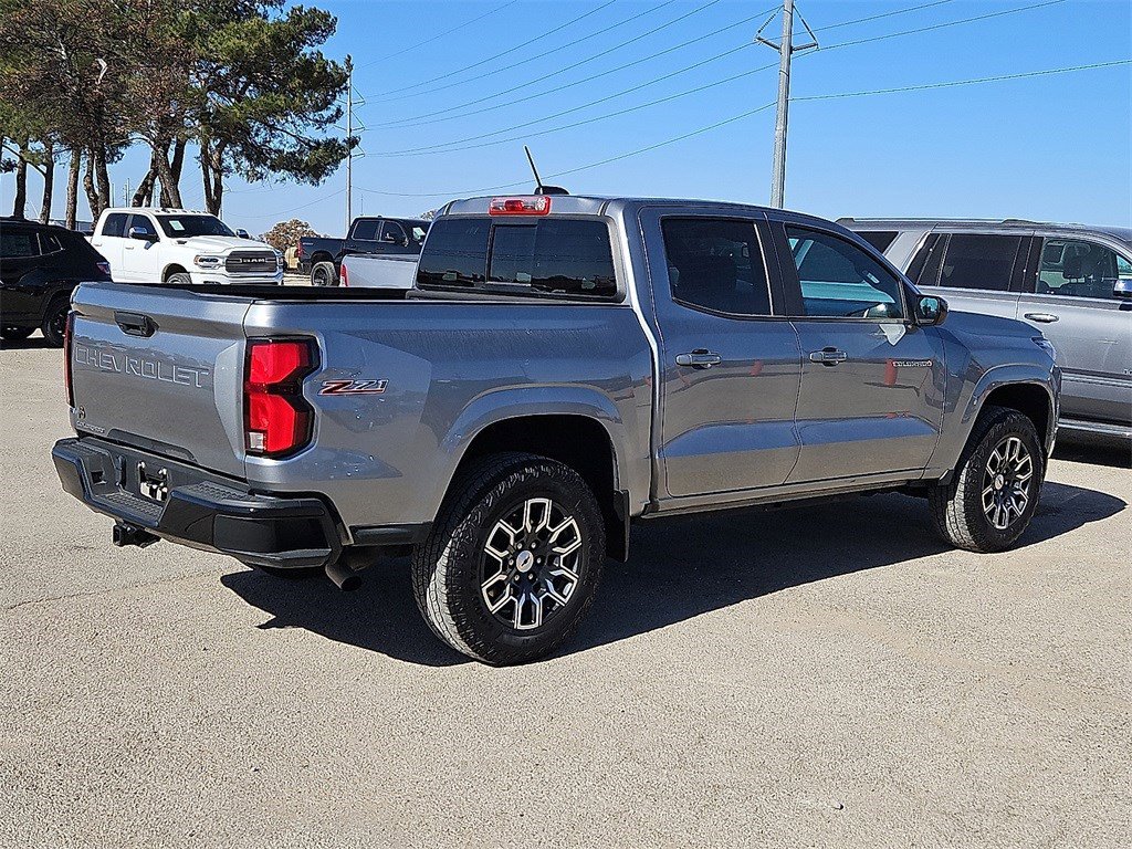 Used 2023 Chevrolet Colorado Z71 w/ Z71 Convenience Package 2 image 8