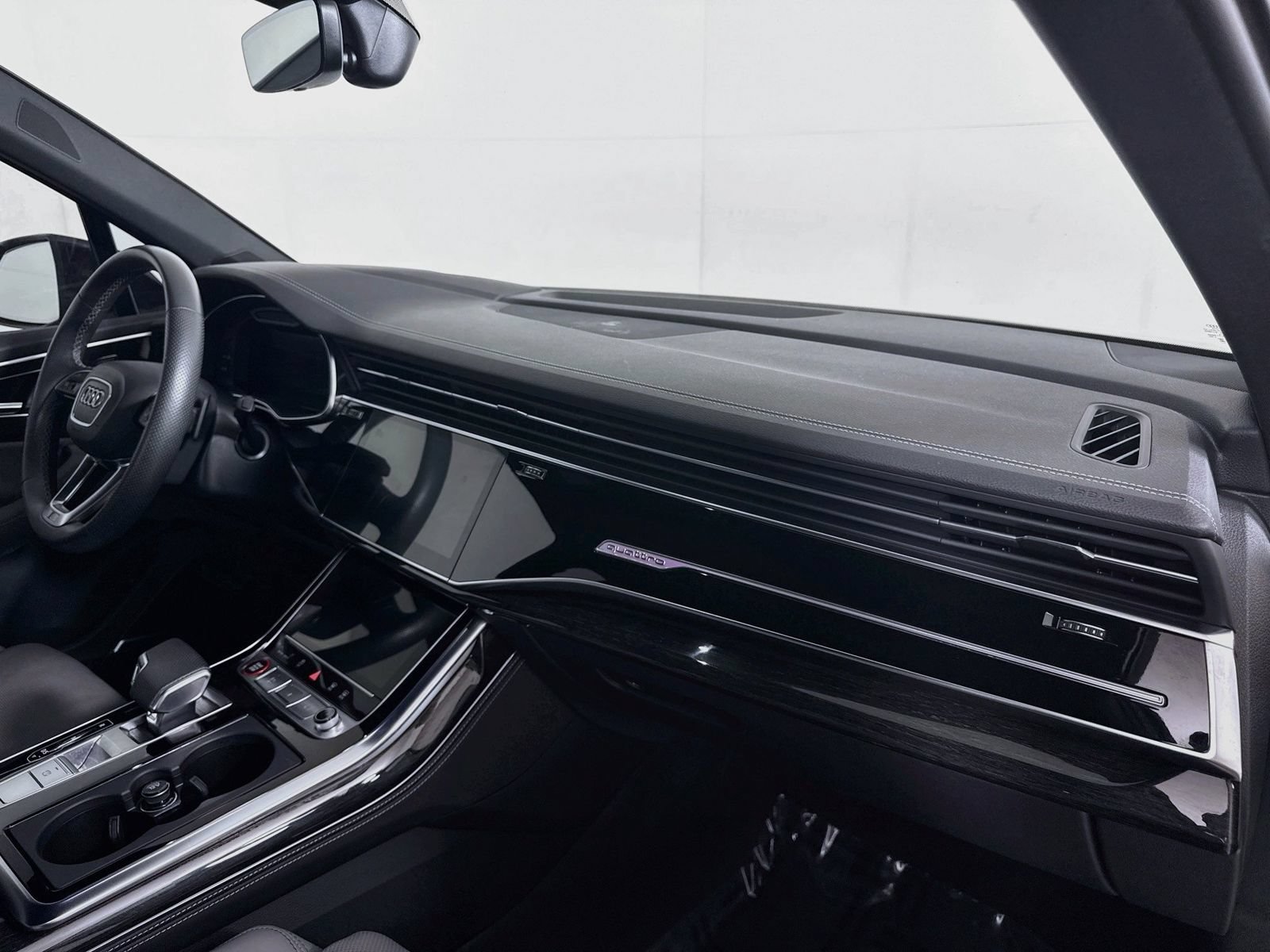 Certified 2023 Audi SQ7 Prestige w/ Sport Package AWD/4WD image 29