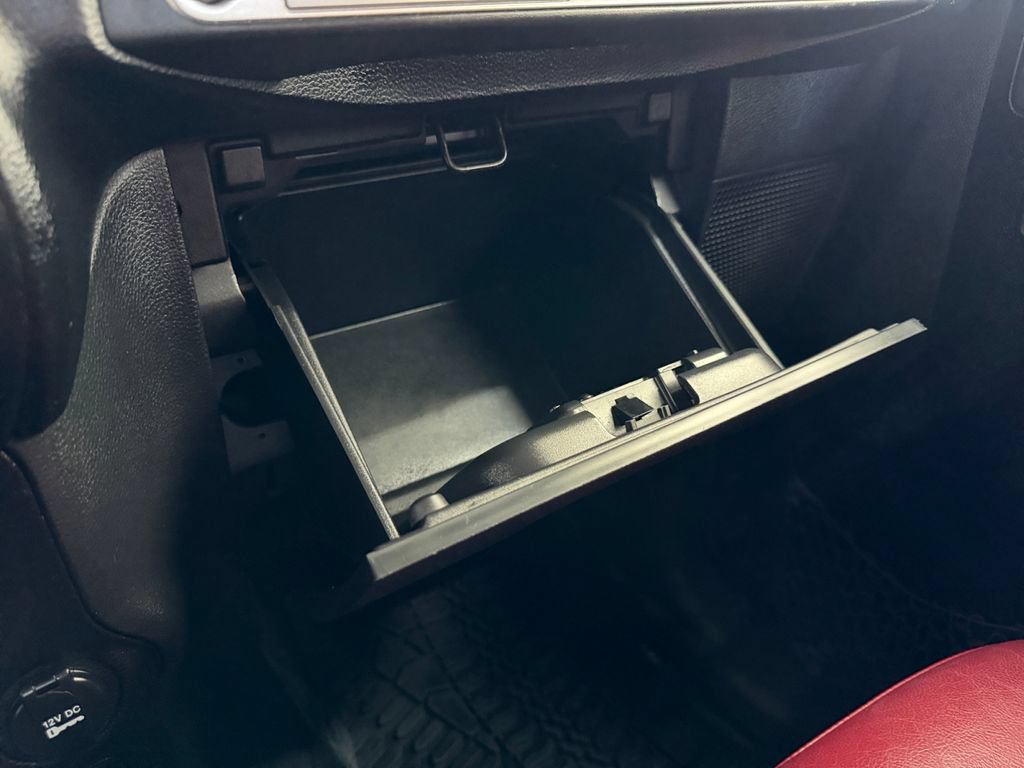 Used 2013 Jeep Wrangler Rubicon AWD/4WD image 23