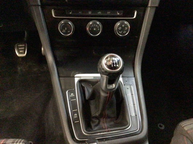 Used 2017 Volkswagen GTI S image 24