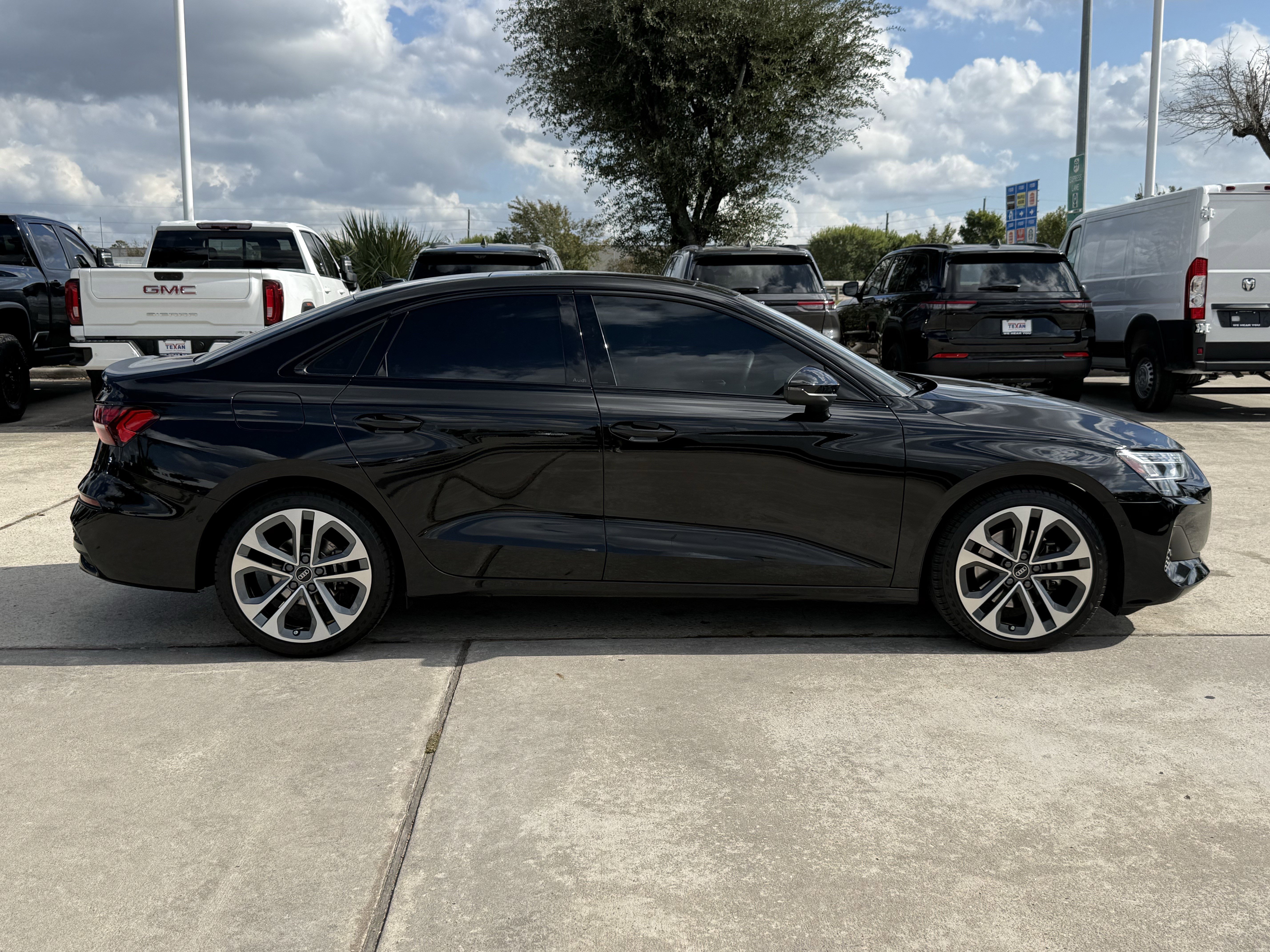 Used 2025 Audi A3 2.0T Premium w/ Black Optic Package image 3