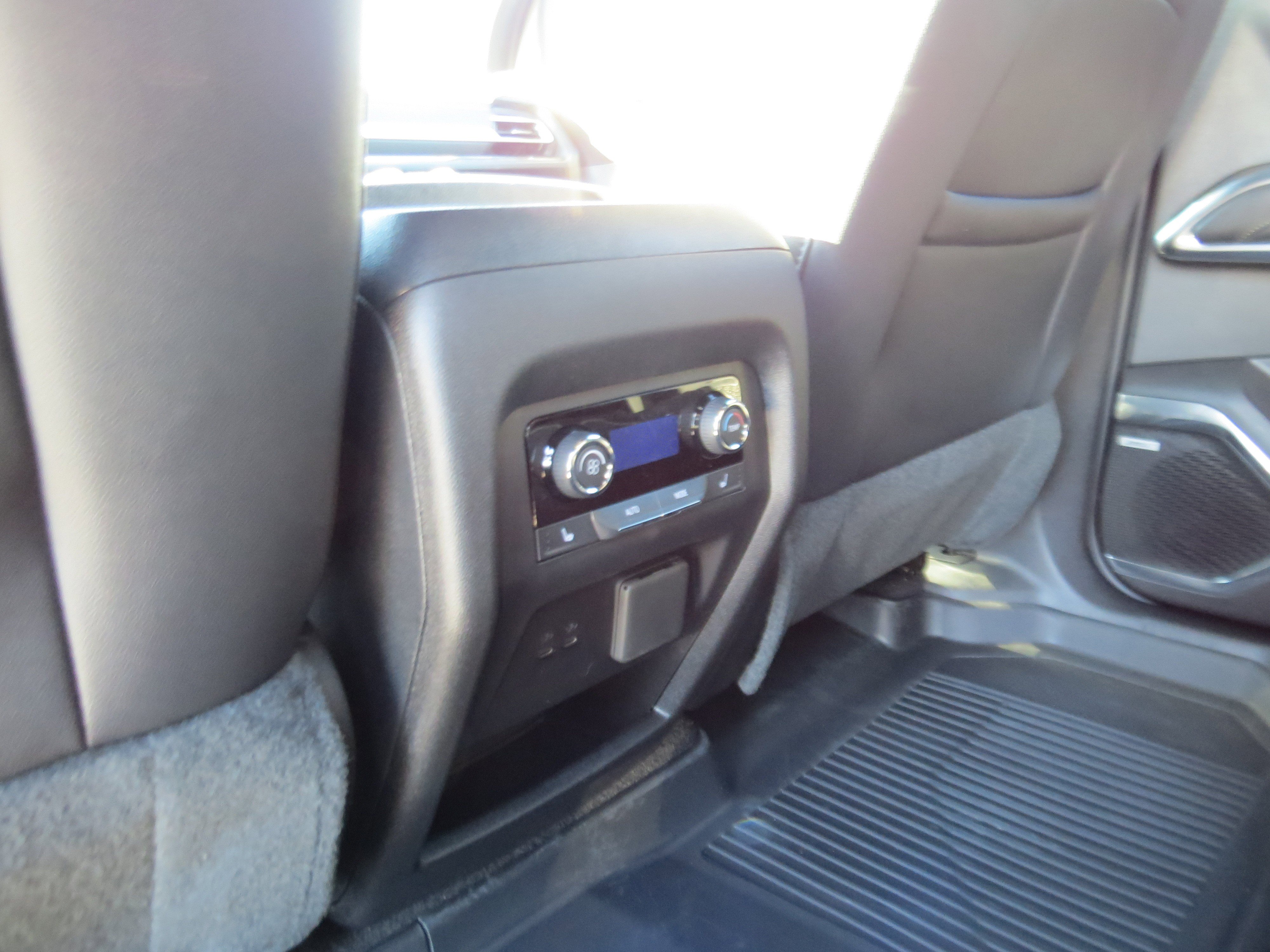 Used 2026 Chevrolet Traverse High Country w/ LPO, Floor Liner Package AWD/4WD image 13