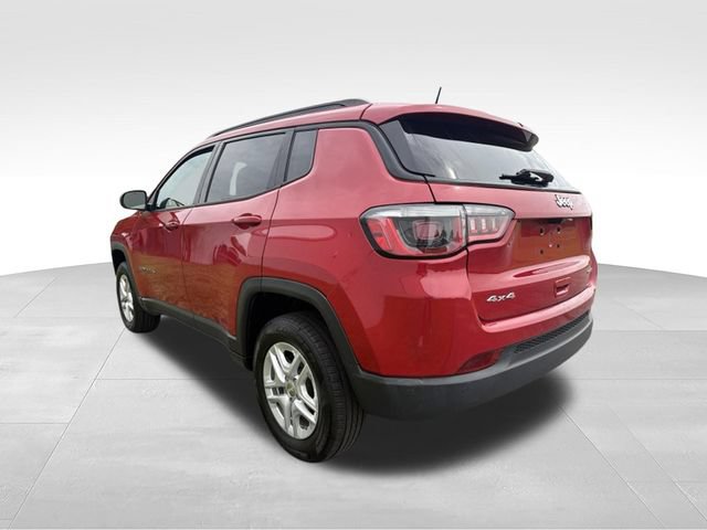 Used 2018 Jeep Compass Sport w/ Tech Group AWD/4WD image 2