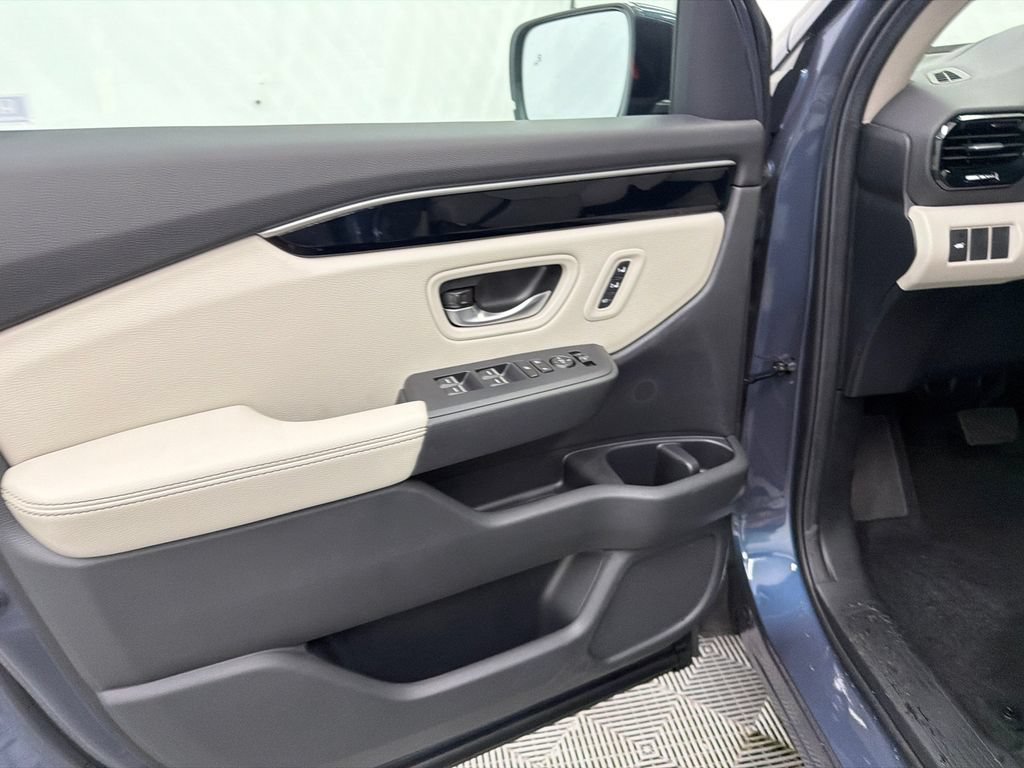 Used 2026 Honda Pilot EX-L image 11