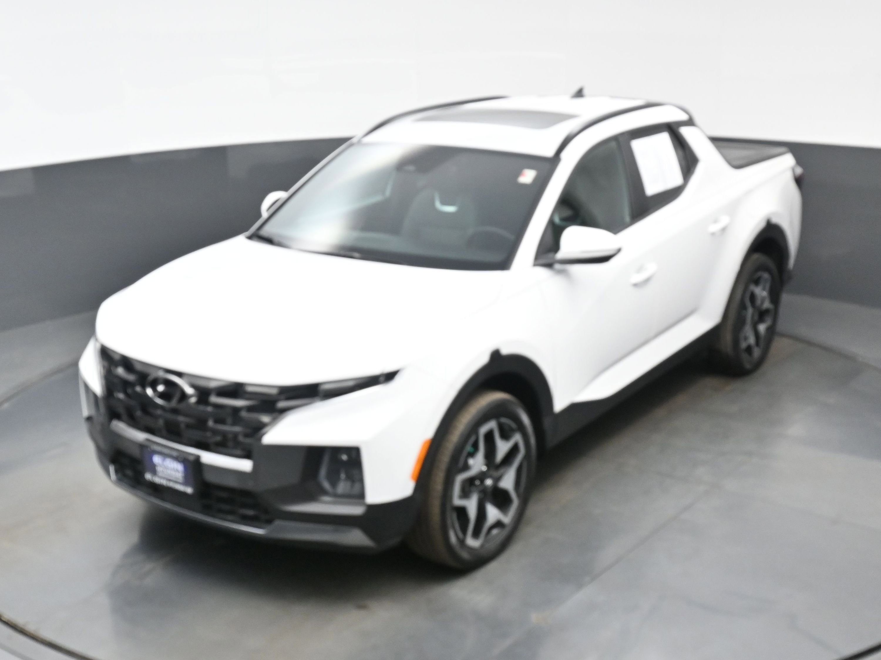 Certified 2023 Hyundai Santa Cruz Limited w/ Winter Package image 34