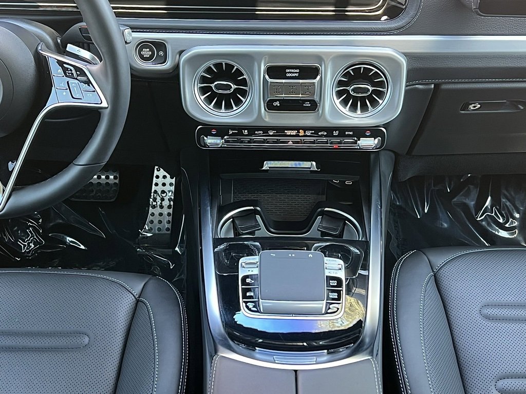 Used 2025 Mercedes-Benz G 550 image 41