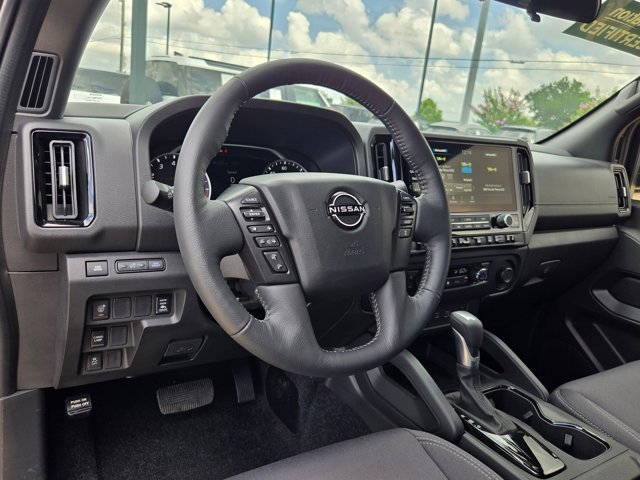 Used 2026 Nissan Frontier SV w/ SV Convenience Package RWD image 9