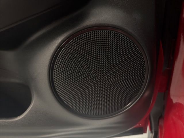 Used 2025 Honda HR-V EX-L image 19