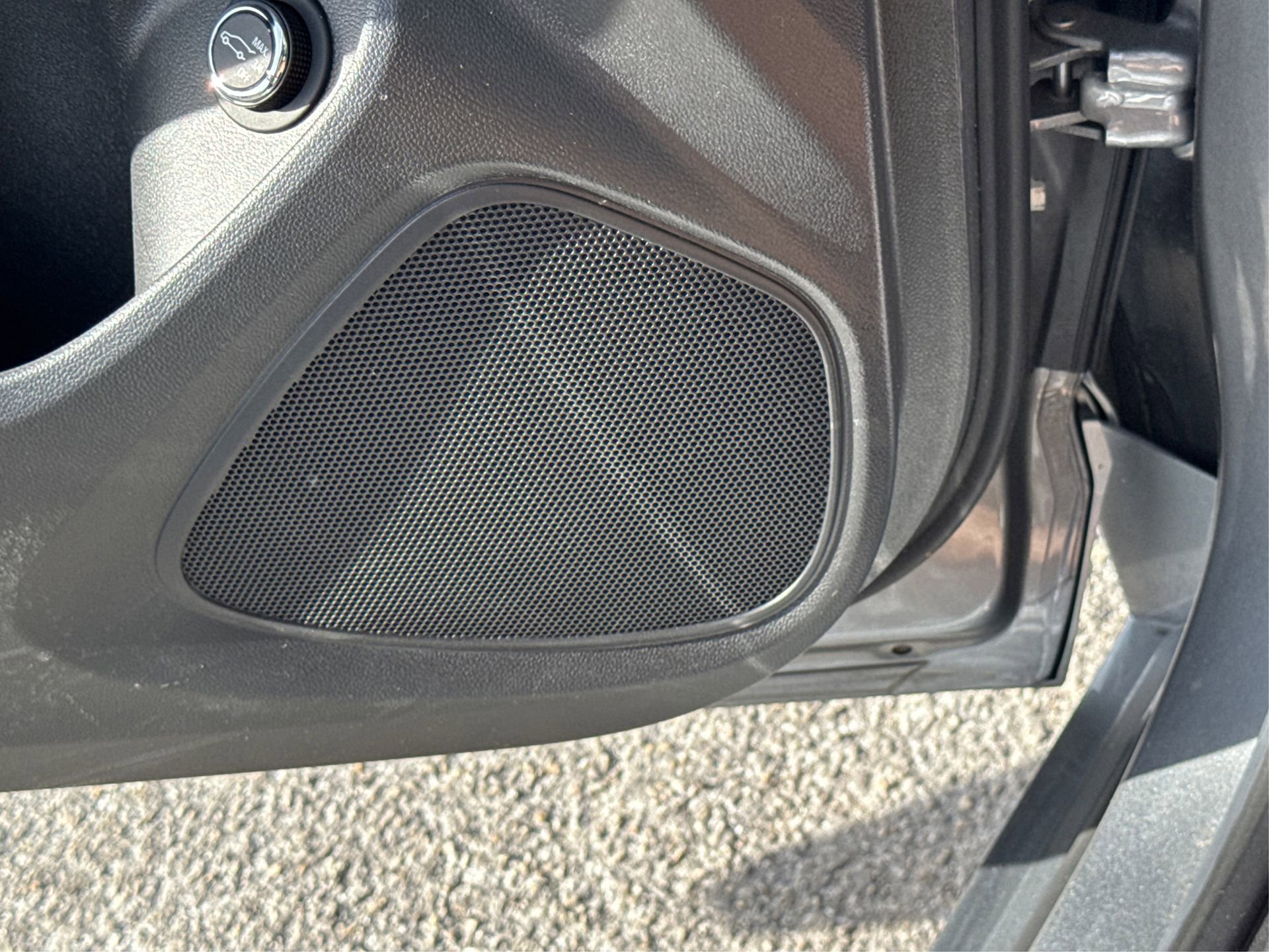 Used 2023 Buick Encore GX Select w/ Sport Touring Package image 35