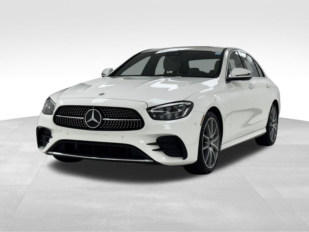 Used 2023 Mercedes-Benz E 350 Sedan image 3