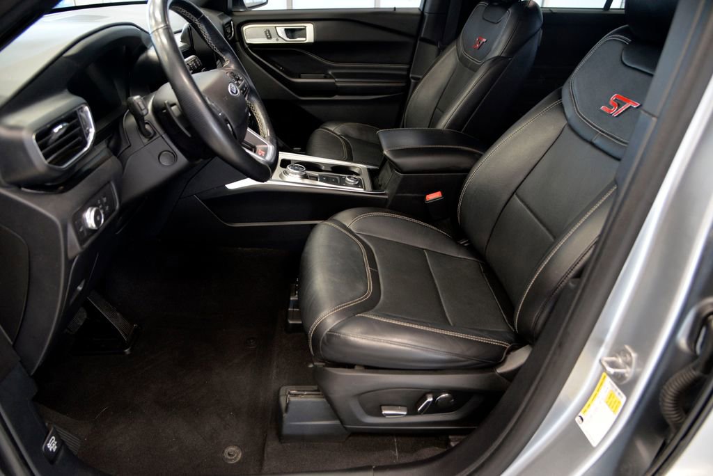 Used 2020 Ford Explorer ST w/ ST Street Pack image 15