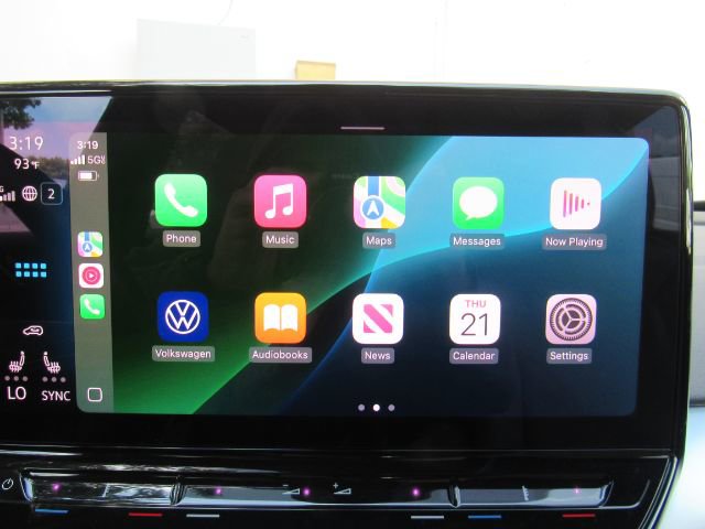 Used 2021 Volkswagen ID.4 Pro S w/ Gradient Package image 11