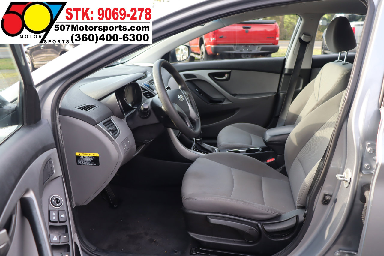 Used 2016 Hyundai Elantra SE image 13
