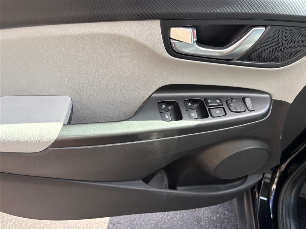 Certified 2023 Hyundai Kona SEL w/ Convenience Package FWD image 21