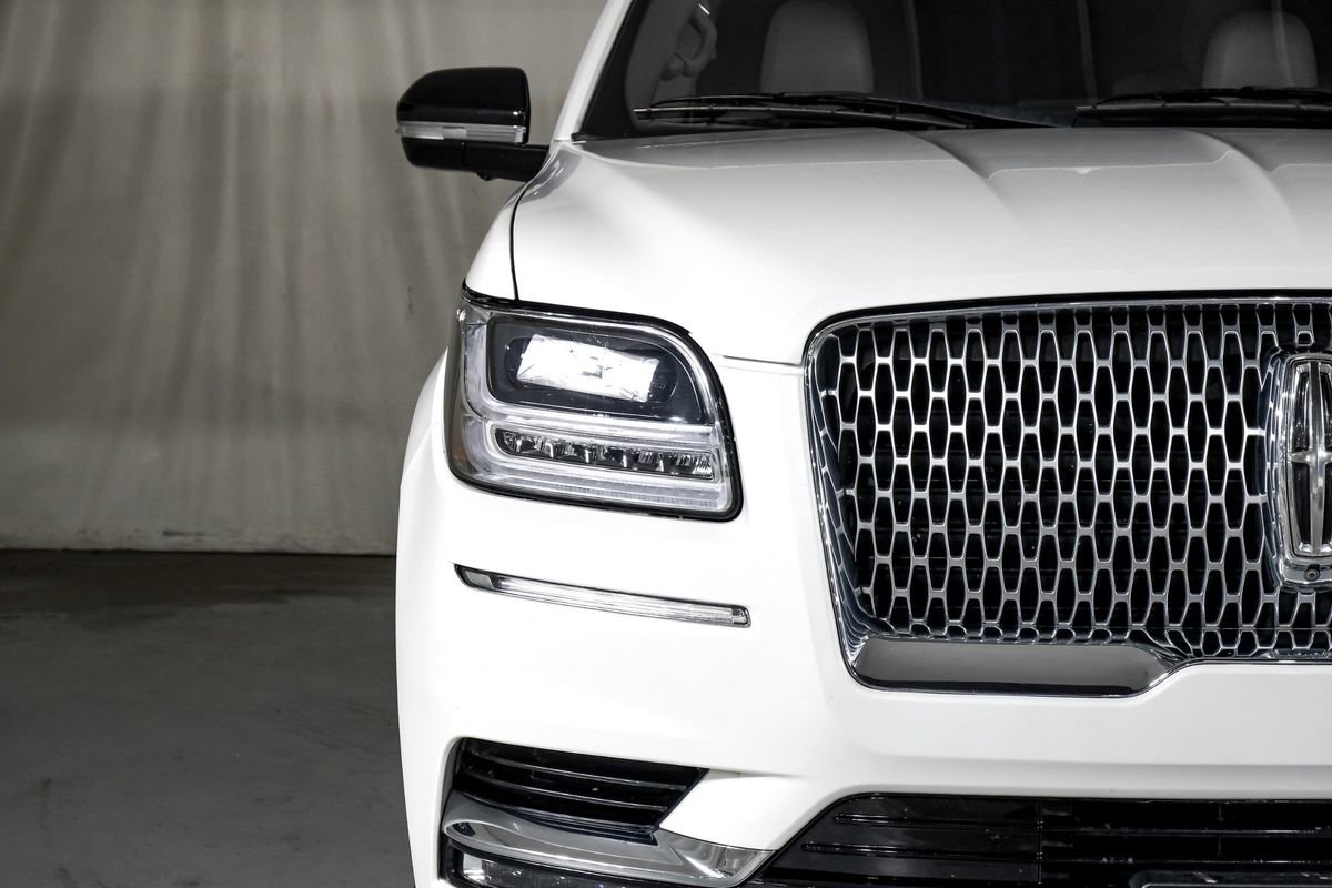 Used 2020 Lincoln Navigator L Reserve w/ Luxury Package image 40