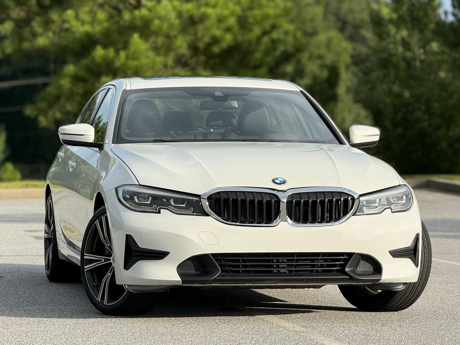 Used 2021 BMW 330i xDrive Sedan w/ Premium Package AWD/4WD image 4