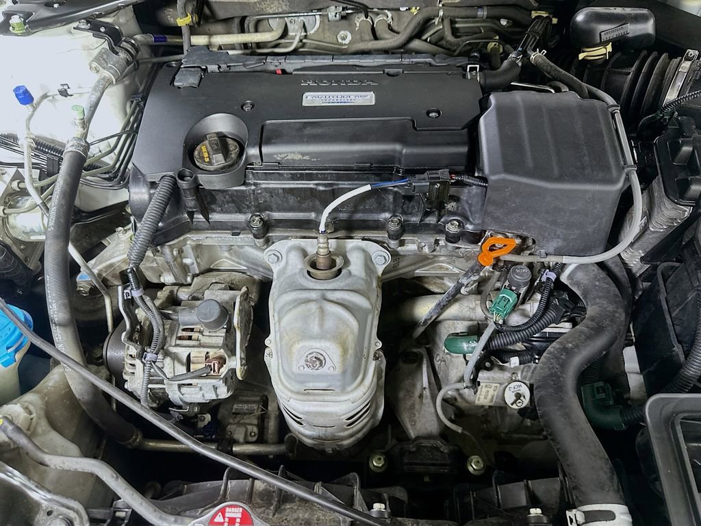 Used 2017 Honda Accord EX-L image 9