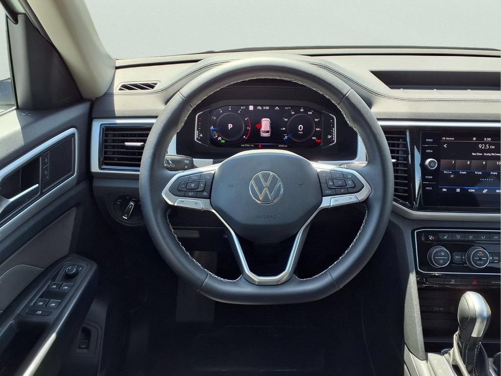Used 2023 Volkswagen Atlas SEL AWD/4WD image 13