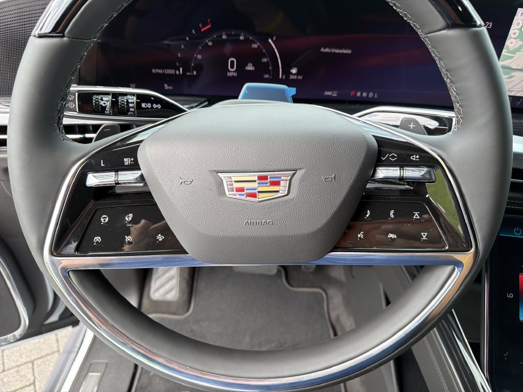New 2027 Cadillac Escalade Sport w/ LPO, ONYX Package AWD/4WD image 30