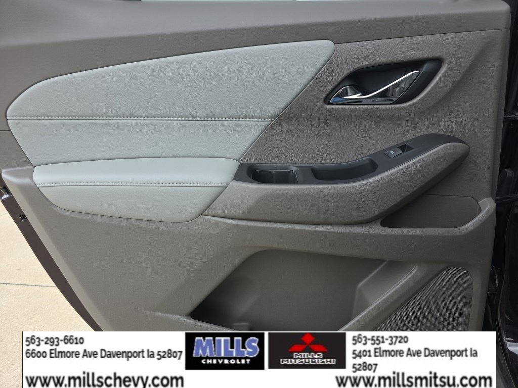 Used 2020 Chevrolet Traverse LT AWD/4WD image 17
