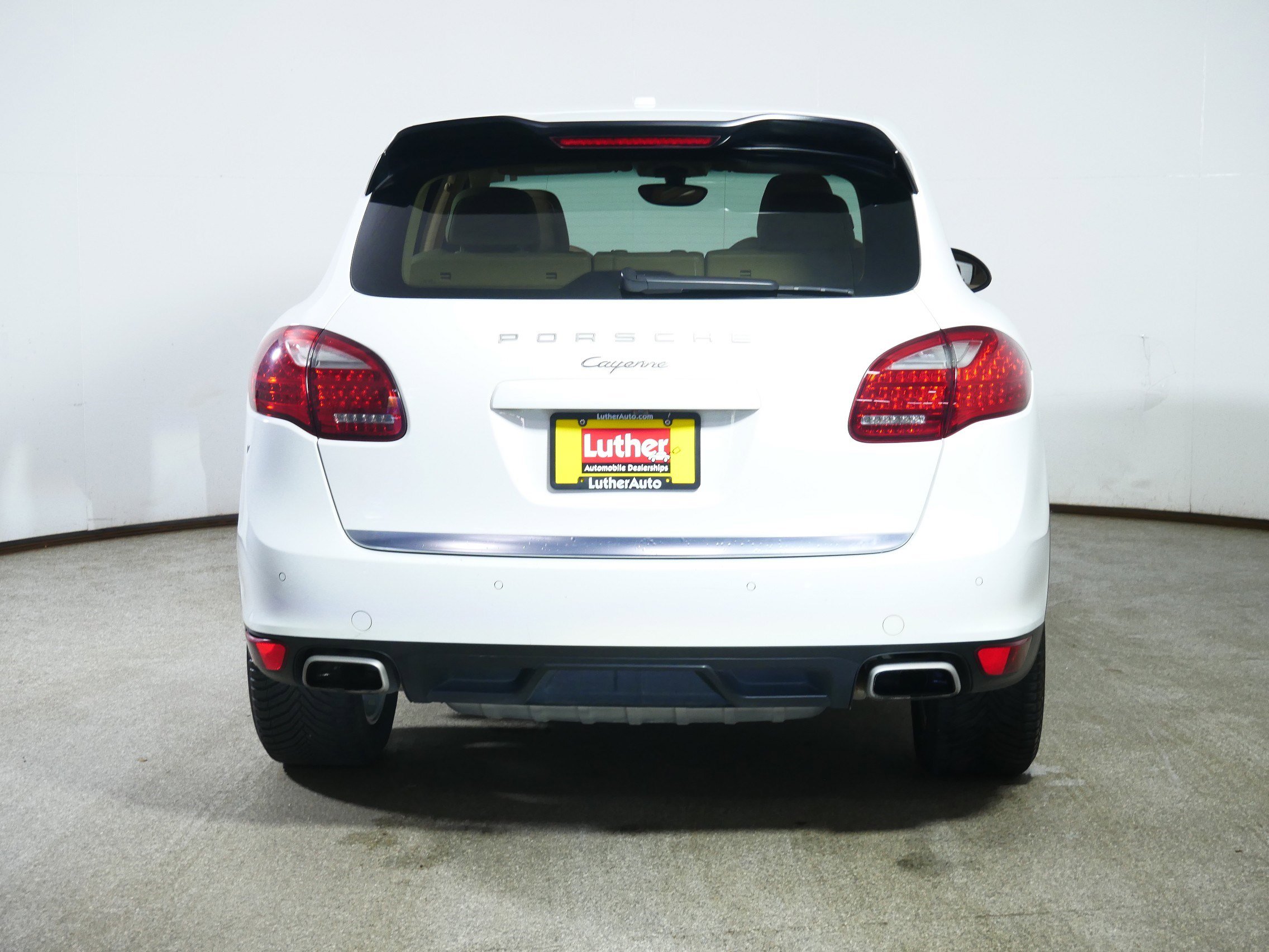 Used 2014 Porsche Cayenne AWD/4WD image 6