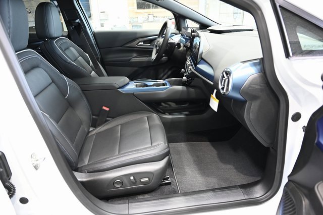 New 2026 Chevrolet Equinox EV LT w/ Convenience Package II image 10