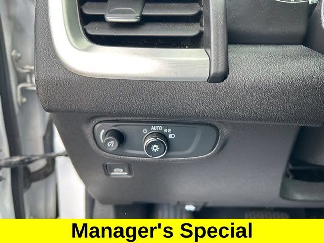 Used 2020 GMC Terrain SLE w/ Driver Convenience Package AWD/4WD image 19