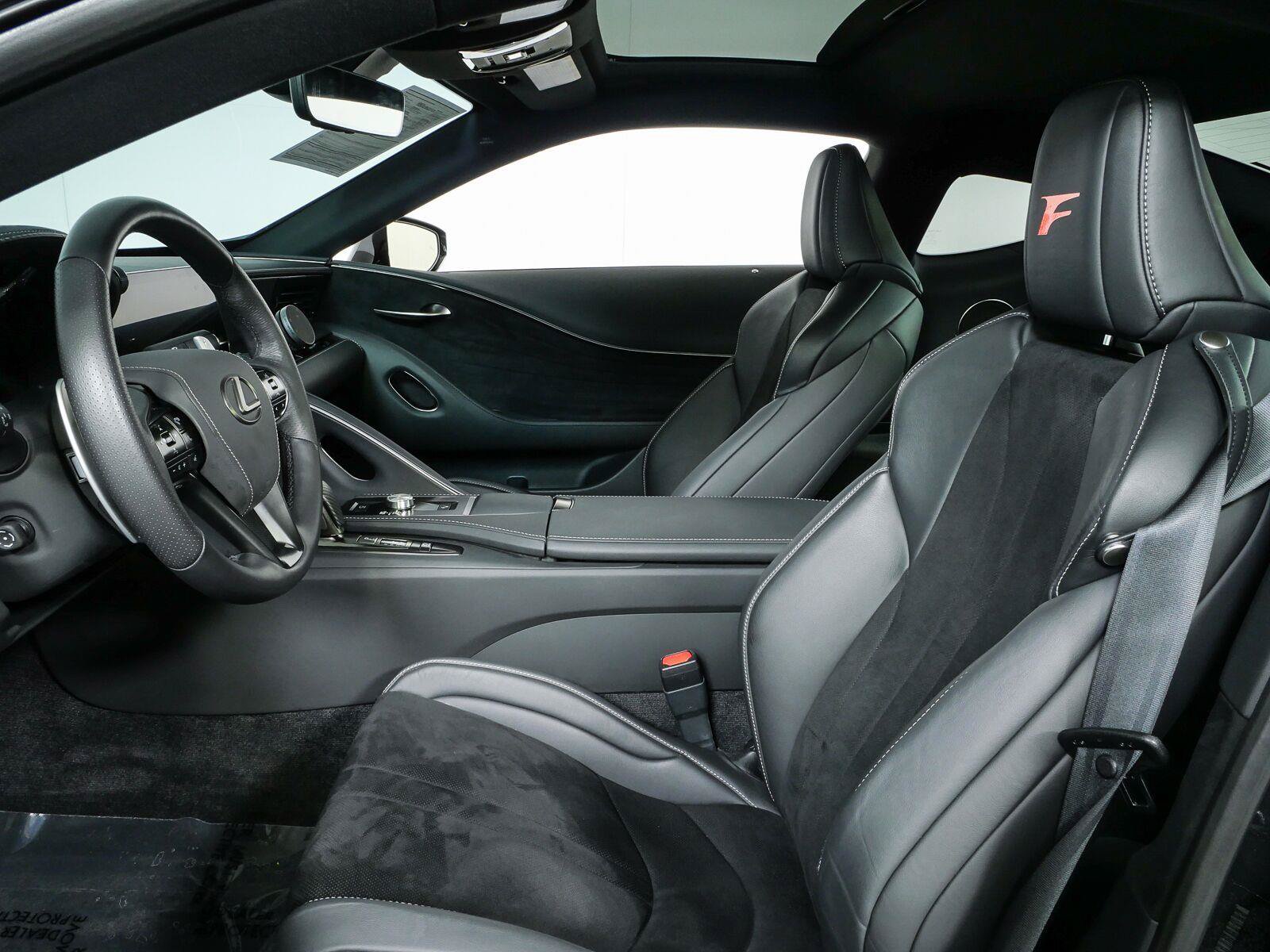 Used 2024 Lexus LC 500 Coupe w/ Sport Package RWD image 5