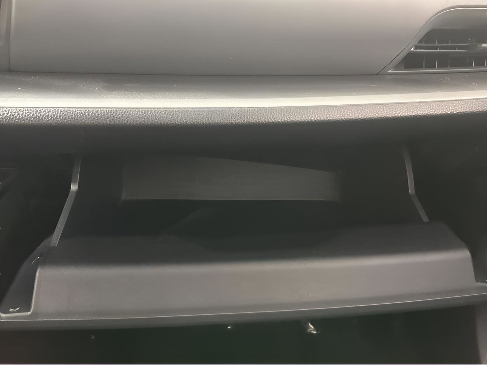 Used 2023 Toyota Prius LE image 28