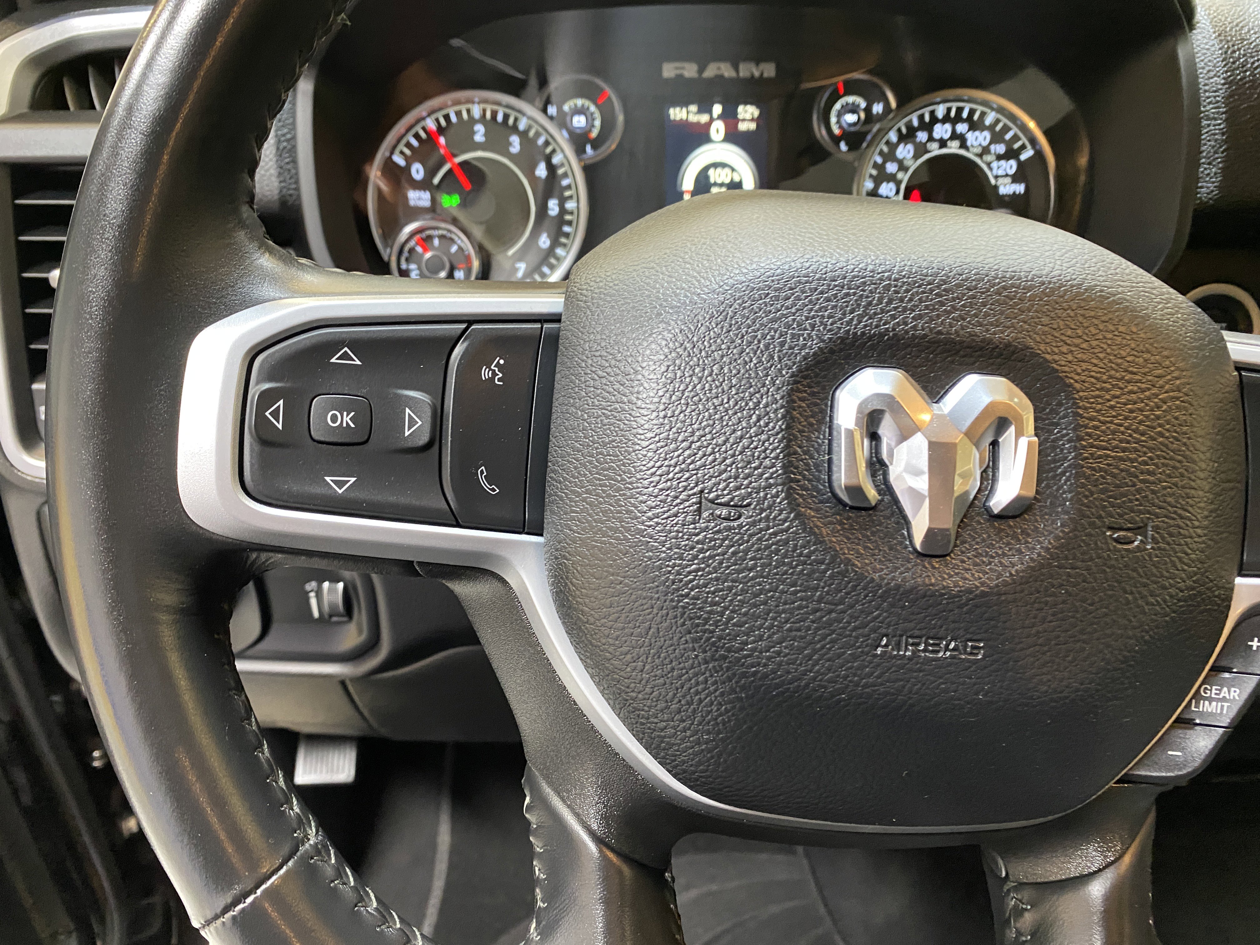 Used 2024 RAM 2500 Big Horn w/ Bed Utility Group image 33