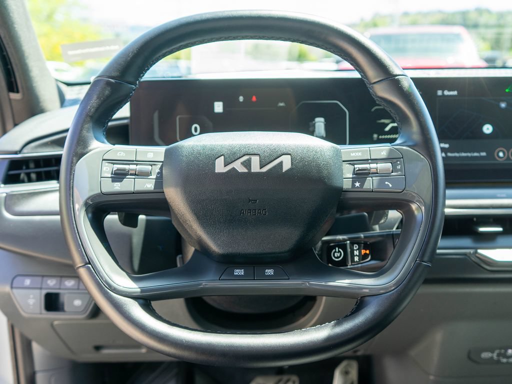 Certified 2024 Kia EV9 GT-Line AWD/4WD image 18