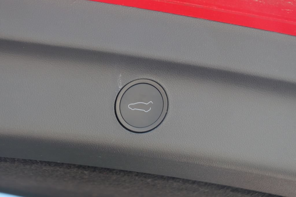 Used 2023 Tesla Model Y Long Range AWD/4WD image 9
