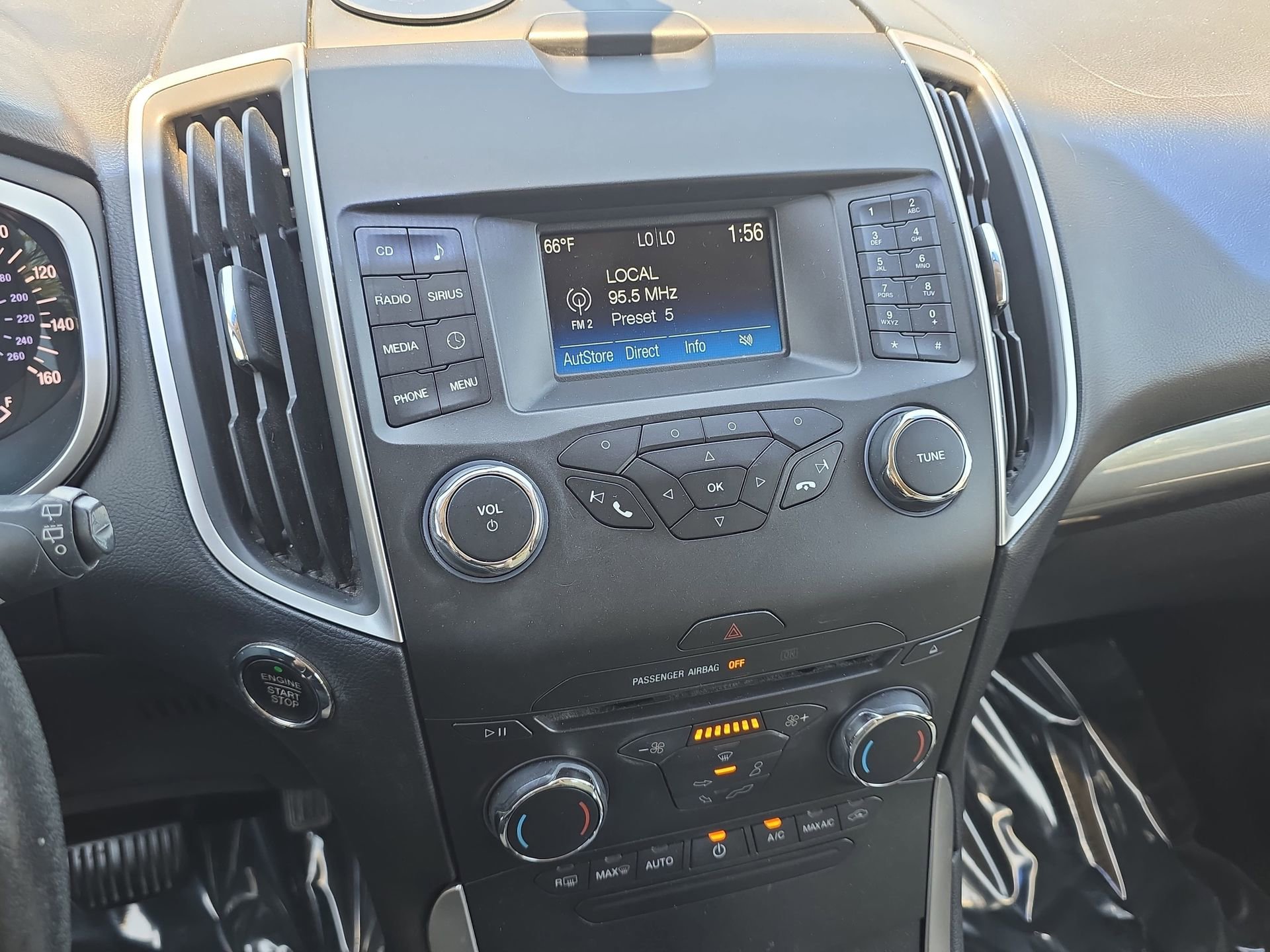 Used 2015 Ford Edge SEL FWD image 19