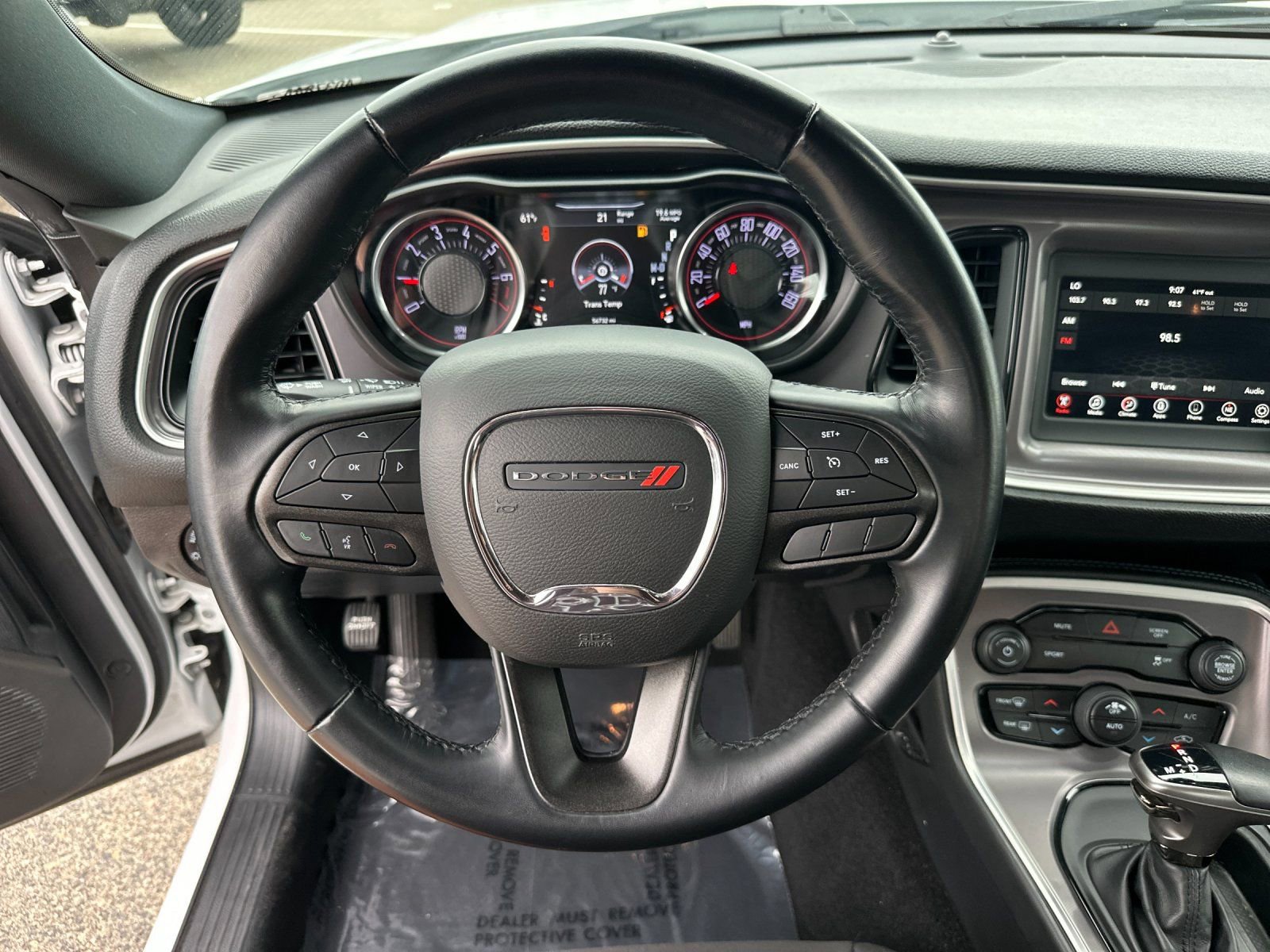 Used 2022 Dodge Challenger SXT RWD image 16