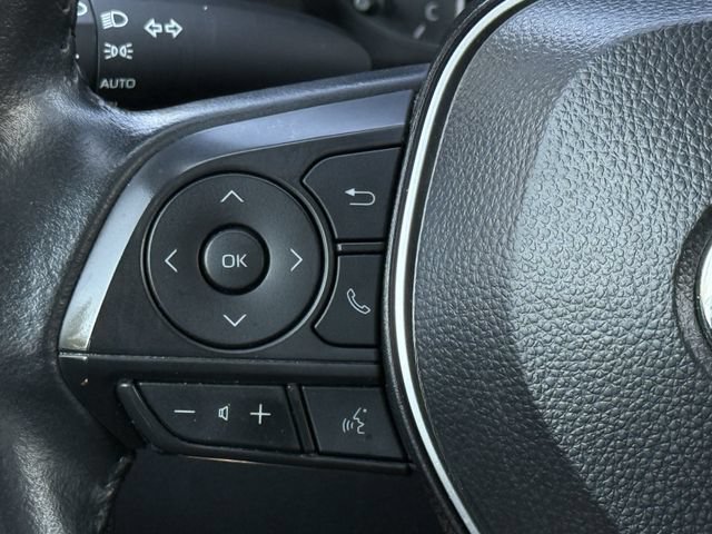 Used 2025 Toyota Corolla Cross LE FWD image 14