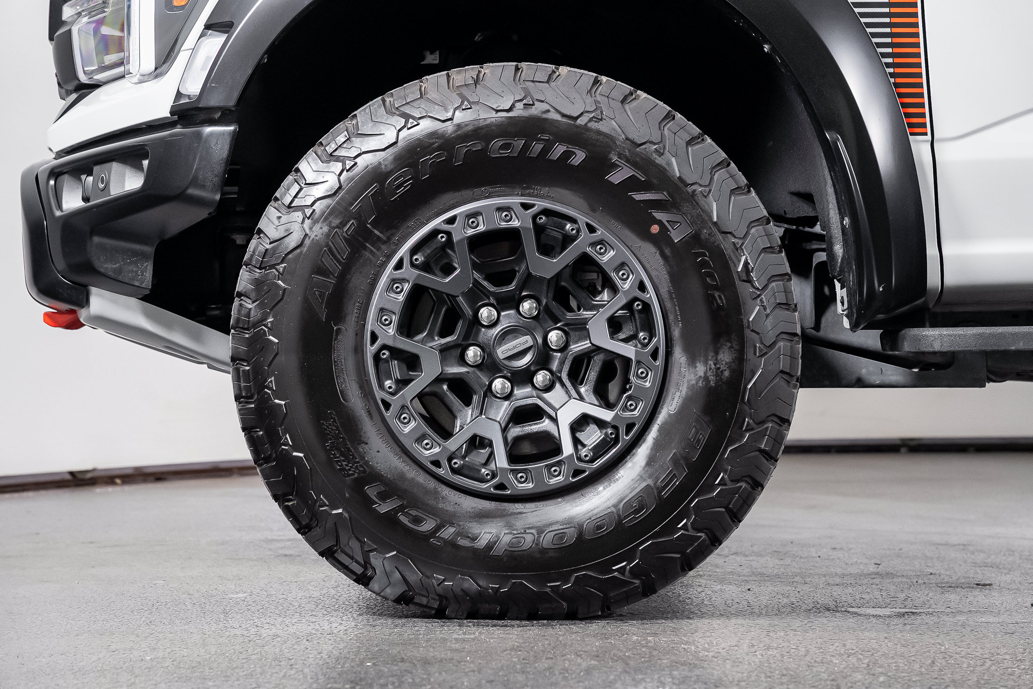 Used 2024 Ford F150 Raptor w/ Equipment Group 803A Raptor R AWD/4WD image 15